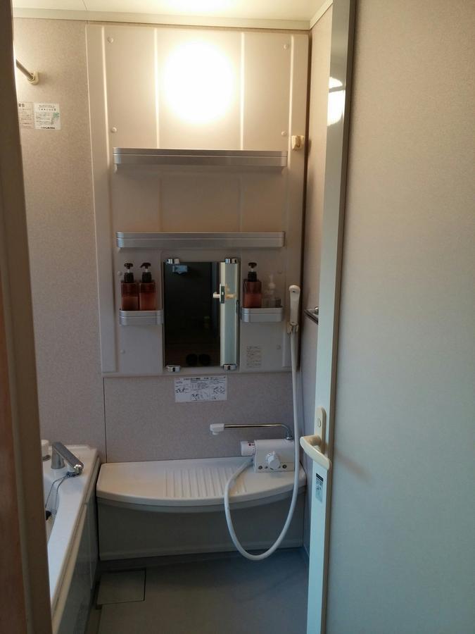 Guest House Yukari Tsuru Bagian luar foto