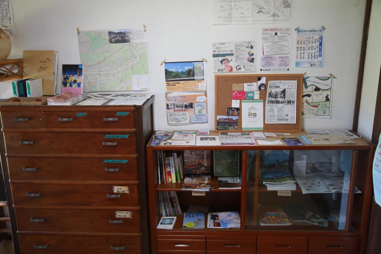 Guest House Yukari Tsuru Bagian luar foto